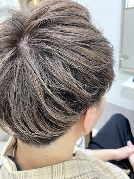ニコフクオカヘアーメイク(NIKO Fukuoka Hair Make) 「NIKO」メンズもミルクティーベージュ