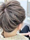 「NIKO」メンズもミルクティーベージュ