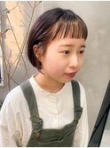 ミニボブボブインナーカラーパッツンオン眉ナチュラルぱっつん