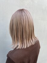 アクト(ACT)&nbsp;ストレートスタイルでも可愛いミディアムレイヤー◎