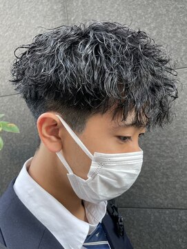 クオル 立川(QOL) ショート波巻パーマ