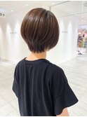 前下がりショートボブ×ブルーグレージュ