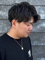 ニアウ 伊勢崎連取店(Niau)&nbsp;センターパートニュアンスパーマ刈り上げツーブロックメンズヘア