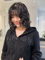 カイラ(KAILA)&nbsp;ウルフカットボブレイヤーカットミディアムレイヤーショートボブ