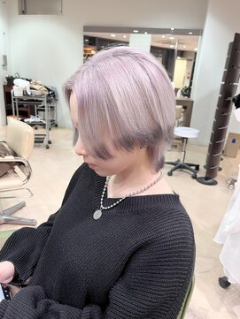 アウラ(AURA) ホワイトカラーエンドカラーハイトーンブリーチカラー