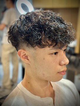 フランクスバーバー アンド ビアークラブ(FRANK'S BARBER and BEER CLUB) スペインカール