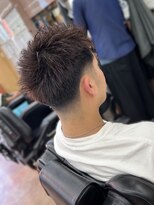 テーパーフェードスタイル+ヘアカラー