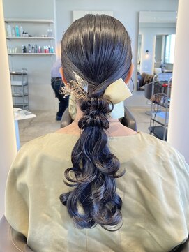 ケリーアン 太田(kelly.un) 大人可愛いローポニーアレンジ / シンプルヘアセット / 群馬太田