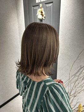 ナチュラル 日吉店(Natural) ブリーチあり外ハネ透明感ベージュカラー