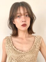 トレス(TRESS)&nbsp;ミディアムレイヤー　くびれレイヤー　顔周りカット　表参道