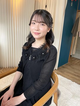 美容堂 清楚系ハーフアップ