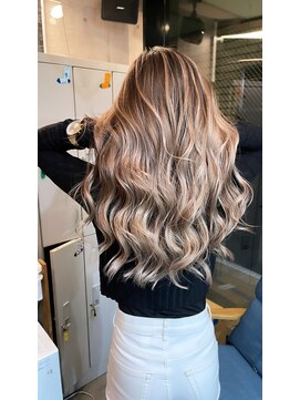 ラフ(LAFF) #黒髪#ボブルフ#ネビージュ#小顔#ワンレン