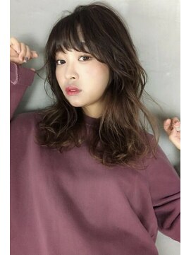 アン たまプラーザ(un) くびれミディアム/ちょいイヤリングカラー/斜め前髪♪