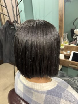 ルポ(Repos) 前下がりボブ