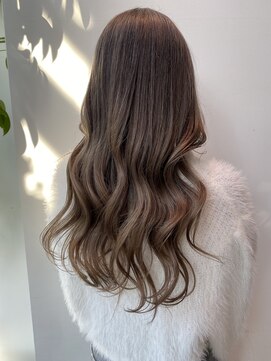 ステア ケース(stair case) 韓国レイヤーカットダブルカラー前髪カットトリートメント