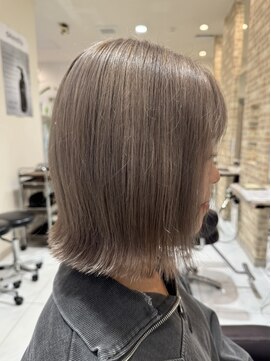 グランデュール 焼津店(GRANDEUR) グレージュ ミルクティーベージュ ハイトーン ケアブリーチ