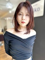 リコバイアフロート(riko by afloat)&nbsp;ミディアムレイヤー/ハッシュカットウルフカットピンクベージュ