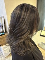 エミュー(emue)&nbsp;20代ナチュラルブリーチカラーミルクティーグレージュ