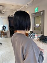 キャンバス バイ ネオリーブ 横浜西口(Canvas by neo.)&nbsp;切りっぱなしボブ ミニボブ ブルーグレー sn