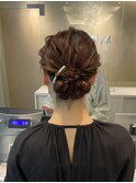 大人可愛いまとめ髪アレンジ
