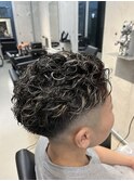 くせ毛風◎自然な束感ブリーチメッシュで垢抜けメンズパーマ
