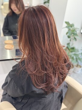 レヴリー(reverie) 韓国レイヤーカット暖色系カラーハッシュカット艶髪30代40代