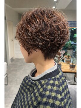 キートス(kiitos) ショート/パーマ