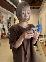 ニュード(niud)&nbsp;ホワイトカラー