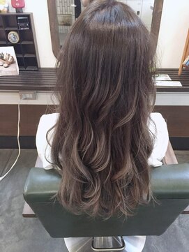 ヴィークス ヘア(vicus hair) vicushair》グラデーション「カーキ＆グレー」