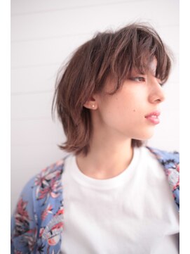 ファム(FAM) ウルフカット　ウルフミディアム　中目黒　代官山　恵比寿　池尻