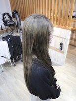 アルル ヘアー(ALULU HAIR)&nbsp;神秘的な雰囲気『マットシルバー』