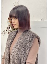 ユイツ&nbsp;切りっぱなしボブ×ボルドーピンク