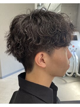 フイ 自由が丘(men's salon Hui) メンズ/アップバング/ツーブロックマッシュ/束感ショート波巻き