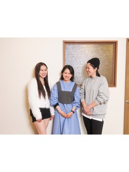 女性スタイリストのみ在籍のプライベート空間♪女性目線のご提案や、心地いい店内の雰囲気が魅力です。