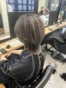 ジーニー 横浜(giinii) ウルフ_シャドールーツ_デザインカラー