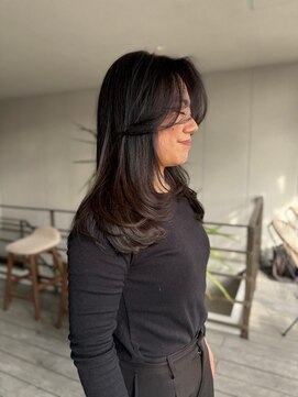 リバレッジ 広尾(Leverage) 大人外国人風ミディアムレイヤー:Mao Shibasaki