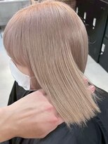 イリ 大阪(ili)&nbsp;ハイライトカラーミルクティーベージュレイヤーカット