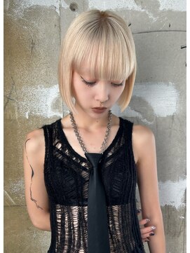 ゾーイダイミョウ(ZOEY daimyo) blonde bob