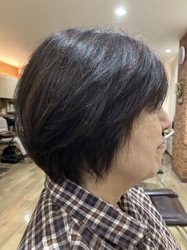 アートイン 前下がりグラデーション＆レイヤー　ショートスタイル