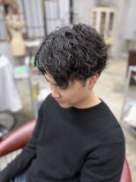 コニ(Coni)&nbsp;ツイストスパイラルパーマ/メンズパーマ/メンズヘア