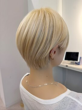 グーフィートーキョー 銀座(Goofy Tokyo) 【Goofy銀座】ショート×ホワイトブロンド/さすがにブリーチ2回