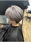 Wブリーチでシルバー系に♪りん担当♪