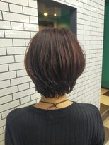 エスリ(esuri) 大人可愛いショートのピンク系白髪ぼかしカラー