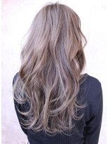 キャアリー(Caary)&nbsp;福山市イルミナカラー人気Caaryバレイヤージュ外国人風3Dカラー