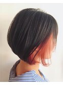 カジュアル ショートボブ インナーカラー レッド