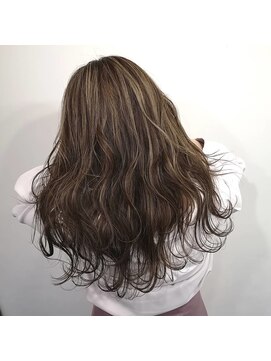 リリス(l'iris) 【l’iris】ハイライト×グレージュ