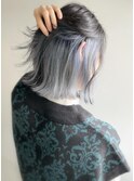 切りっぱなし外ハネボブ×ホワイトブルーインナーカラー