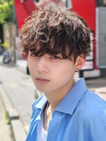 フィフス 原宿(fifth)&nbsp;波巻きスパイラルパーマツーブロックマッシュ