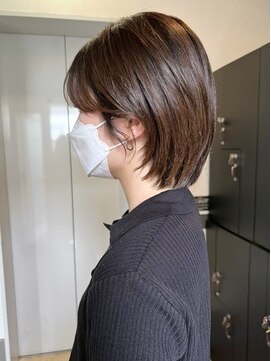 アイティーバイアルバム 藤沢店(IT by ALBUM) ショートレイヤー_外ハネボブセクションカラー_ba397411