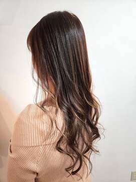 ツムグ 代官山 中目黒(TUMUGU) インナーカラーベージュラベンダーアッシュ白髪ぼかしカラー